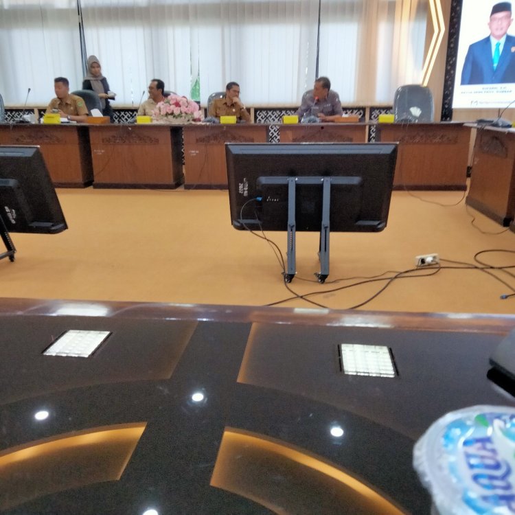 Wartwan Parlemen Riau Studi Jurnalistik ke DPRD Sumbar