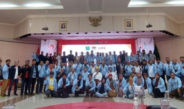 Gubernur Lepas Delegasi Riau ke Puncak Peringatan HPN di Medan