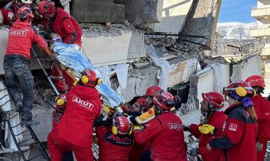 Korban Meninggal Gempa Turki-Suriah Bertambah 15.383 Orang
