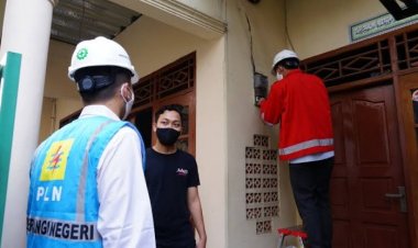 Tahun Ini, Pemprov Riau Bantu Pemasangan Listrik Gratis Rumah Warga Miskin