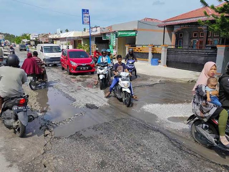 Jelang Lebaran, PUPR Pekanbaru Akan Perbaiki 23 Titik Jalan Rusak dengan Tambal Sulam