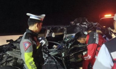 Sopir Diduga Ngantuk dan Tabrak Truk di Tol Pekanbaru - Dumai, Satu Orang Tewas Tiga Korban Luka