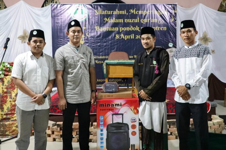 Santri Dukung Ganjar Peringati Nuzulul Quran dengan Berbagi Kebaikan di Riau