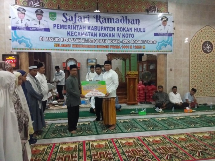 Pemkab Rohul dan Baznas Salurkan Dana Zakat Untuk Kecamatan Rokan IV Koto