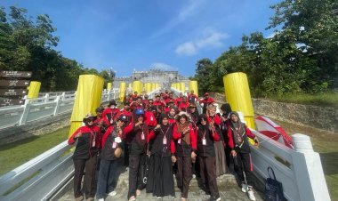 Pinkon dan Bindam LT-IV Kwarda Riau Diajak Refreshing  ke Asia Heritage