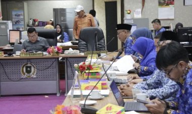Pansus Ranperda Pengelolaan Hutan Pada Wilayah Kesatuan Pengelolaan Hutan Rapat Finalisasi Dengan OPD Terkait