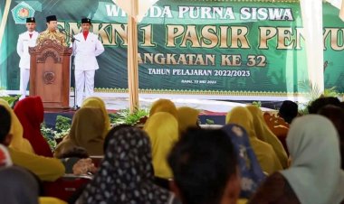 Ketua DPRD Riau Ajak Siswa SMKN 1 Pasir Penyu Timba Ilmu Lebih Tinggi