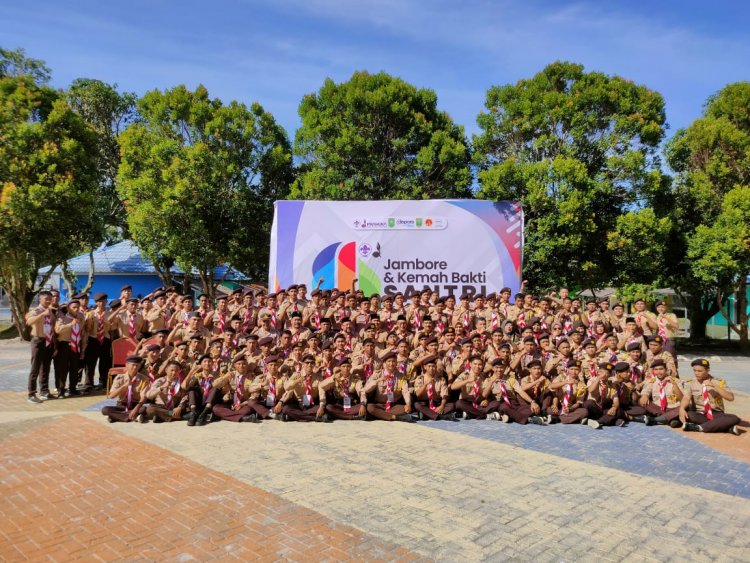 Buka Jambore dan Kemah Bakti Santri, Gubri Akui Pendidikan Kepramukaan Penting Bagi Generasi Muda