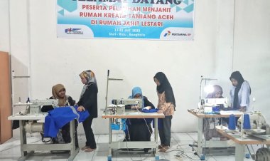 Berbagi Ilmu dan Pengalaman, Rumah Jahit Lestari PHR Bina Kelompok Masyarakat Aceh di Duri