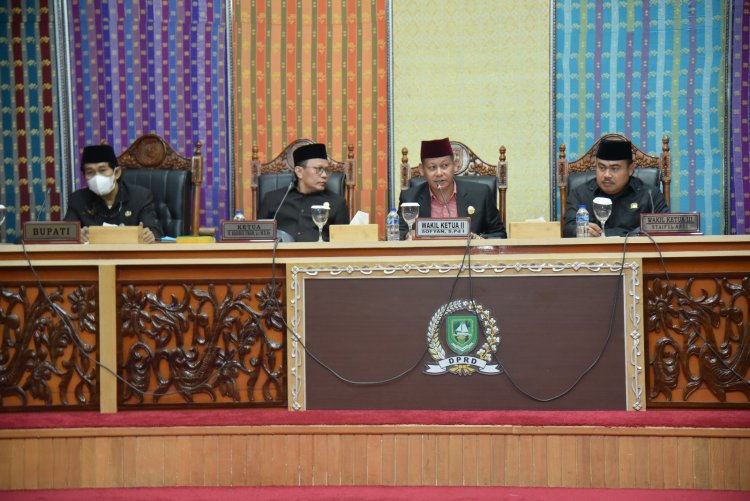 DPRD Bengkalis Gelar Paripurna Penyampaian Laporan Pansus Pokir dan Penetapan Propemperda