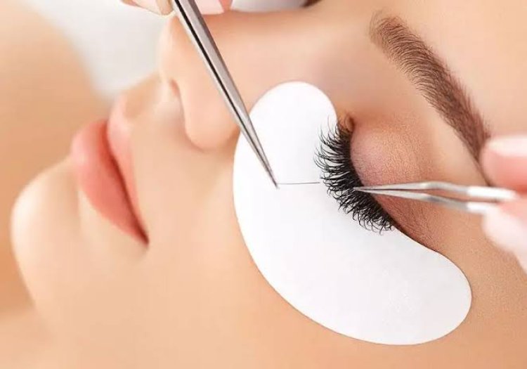 Sebelum Memakai Eyelash Extension, Ketahui Dulu Halal Haramnya dalam Islam