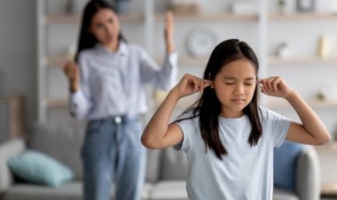 Hei Ortu! Hindari Prilaku Ini Jika Tak Ingin Harga Diri Anak Rusak