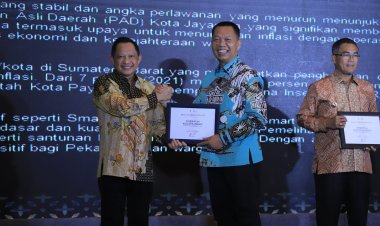 Muflihun Raih Penghargaan Kepala Daerah Inovatif