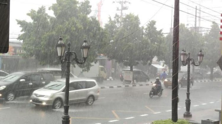 Besok Pesawat Teknologi Modifikasi Cuaca untuk Hujan Buatan Tiba di Pekanbaru, Hujan Mulai Guyur Pekanbaru