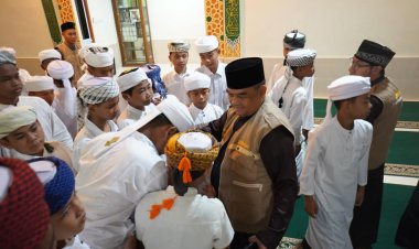 Wagub Riau Edy Natar Lecut Semangat Santri Ponpes Badrul Islam