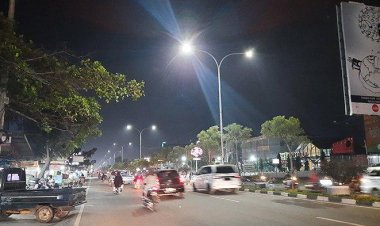 Dishub Pekanbaru Tertibkan Lampu Jalan Ilegal di Empat Kecamatan, Simak Lokasinya