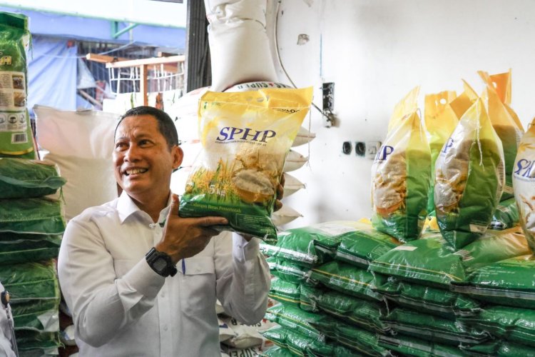 Disperindag Pekanbaru Awasi Distribusi Beras Bulog SPHP, Harga Eceran Tertinggi Rp11.500 per Kilogram