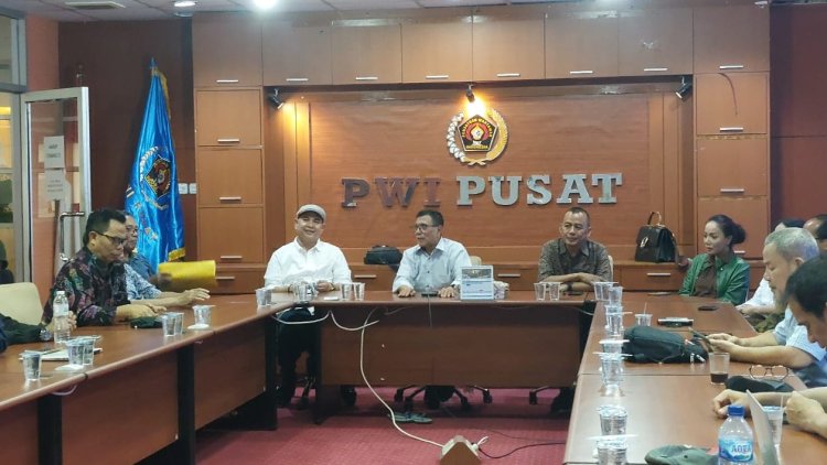 Ketua Umum PWI Pusat Hendry Ch Bangun Minta Seluruh Pengurus PWI Patuhi PD PRT, KEJ dan KPW