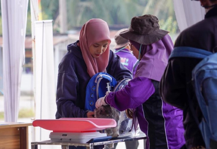 Dinas Pertanian dan Perikanan Pekanbaru Vaksin 150 Ekor Hewan Peliharaan