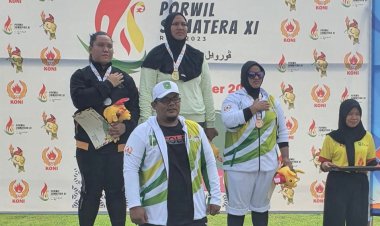 Indah Pratiwi Atlet Pelontar Martil Riau Tambah Medali Emas Atletik Porwil Sumatera XI