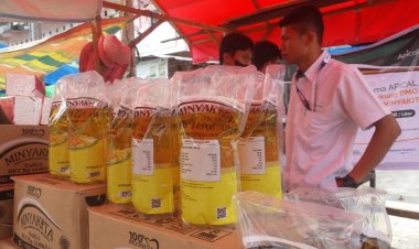Pagi Ini Pasar Murah di Lapangan Kantor Lurah Tuah Negeri Lama, Minyak Goreng Dijual Rp13 Ribu per Kg