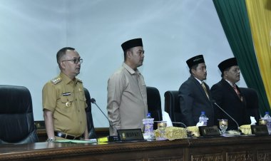 Ketua DPRD Kampar Pimpin Rapat Pembahasan Tujuh Ranperda