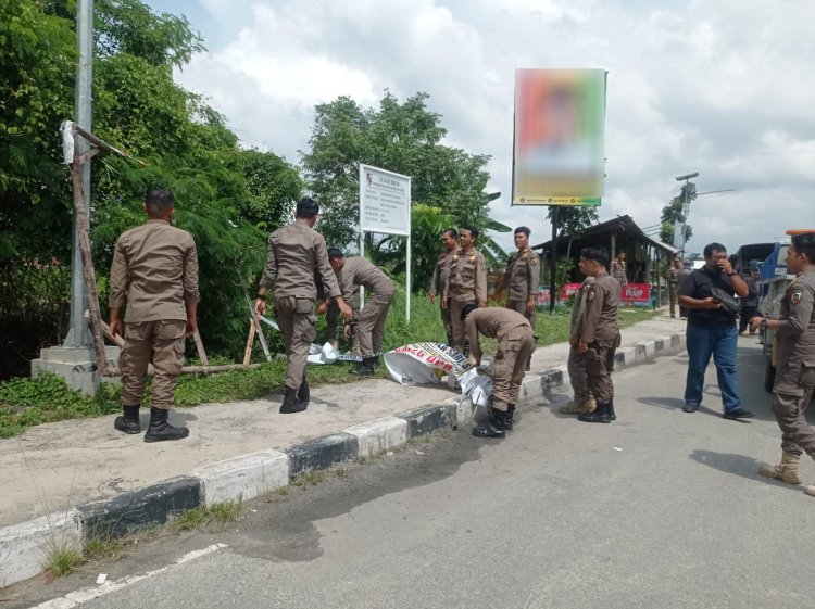 Satpol PP Pekanbaru Akan Tertibkan Baliho dan Poster Caleg yang Melanggar hingga 27 November 2023