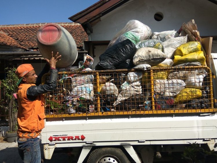 Sampah Zona I dan Zona II Tetap Diangkut Pihak Ketiga Tahun Depan, Ini Alasan Pj Wali Kota Pekanbaru