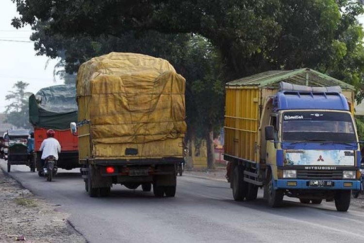 Dishub Pekanbaru Tegur 13.402 Kendaraan Angkutan Barang di Bundaran Terminal AKAP