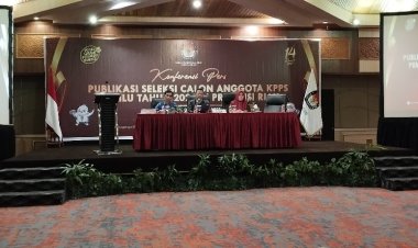 Riau Butuh 135.562 KPPS, Besok Pendaftaran Dibuka