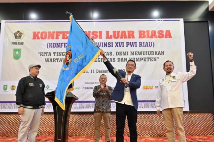 Raja Isyam Azwar Terpilih Secara Aklamasi Jadi Ketua PWI Riau Periode 2023-2028, Zufra Irwan Jadi Ketua Dewan Kehormatan