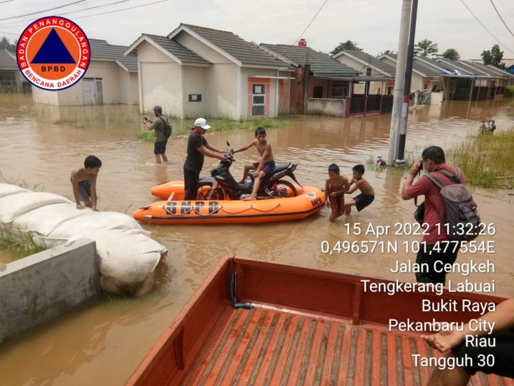 Masyarakat Bisa Laporkan Banjir ke Nomor Hotline BPBD Pekanbaru 08117651464