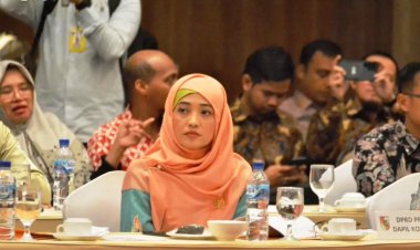 Anggota Komisi II DPRD Provinsi Riau Yuliawati Hadiri Forum Konsultasi Publik RPJPD Pekanbaru 2025-2045