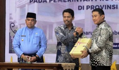 Ajak Basmi Stunting, Wakil Ketua DPRD Provinsi Riau Hardianto Hadiri Penyerahan LHP RSUD Arifin Achmad