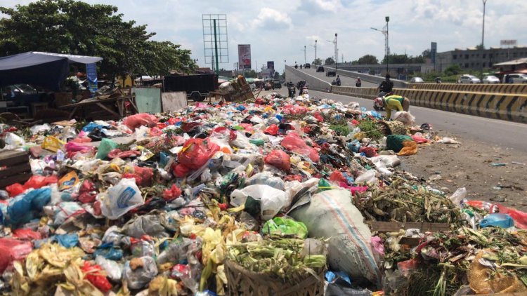 Pemko Pekanbaru Imbau Masyarakat Buang Sampah Mulai Pukul 19.00 WIB sampai 05.00 WIB