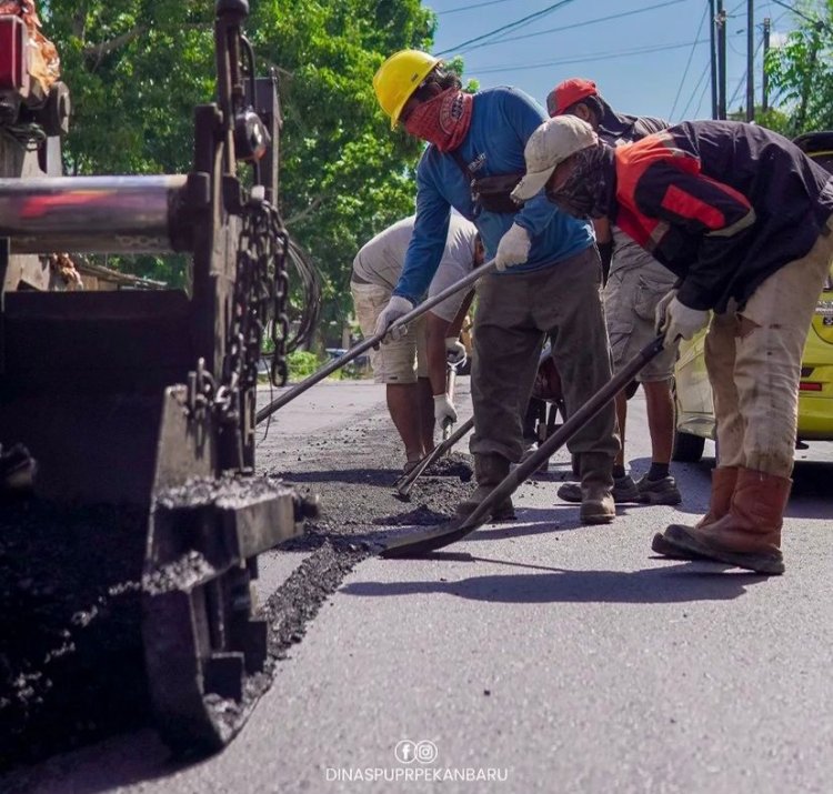 Anggaran Overlay Jalan Rp15 Miliar, Dinas PUPR Inventarisir Ruas Jalan Rusak di Pekanbaru