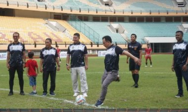 12 Tim Ikuti Liga 1 Askot PSSI Pekanbaru 2024 di Stadion Mini Universitas Islam Riau