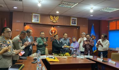 Menkominfo Budi Arie Setiadi Potong Tumpeng HUT ke-78 PWI, Hendry Ch Bangun: Keutuhan Bangsa Nomor Satu