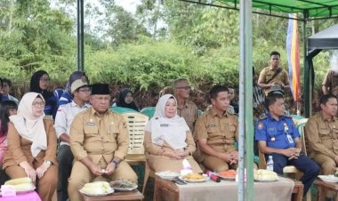 Kendalikan Inflasi, Pj Bupati Kampar Tanam Cabe Bersama Kelompok Tani Mulya Berkah Desa Ridan