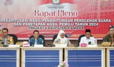 Kampar Pertama Gelar Rapat Pleno Rekapitulasi Hasil Perhitungan Suara Pemilu 2024, Pj Bupati Kampar Berikan Apresiasi