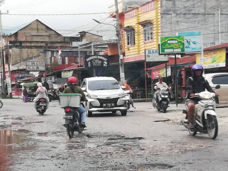 PUPR Pekanbaru Terus Koordinasi ke Pemprov Gesa Perbaikan Jalan Cipta Karya