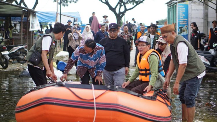 Antarkan Beras hingga Selimut, Kemenag, BAZNAS, dan LAZ Bantu Korban Banjir di Jawa Tengah