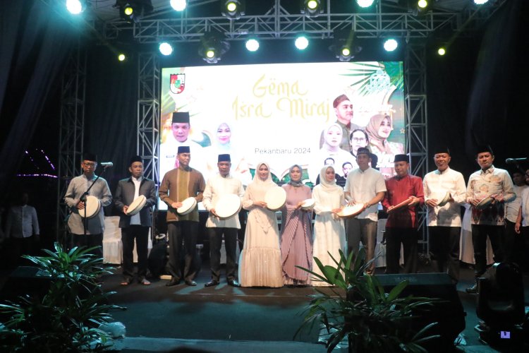 Buka Gema Isra Miraj Nabi Muhammad SAW 1445 H, Pj Wali Kota Pekanbaru Ajak Warga Turut Benahi Permasalahan Kota