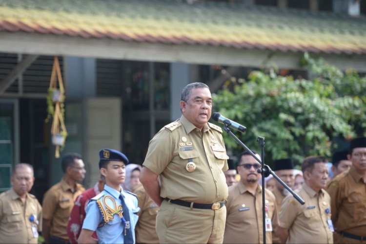 Jadi Inspektur Upacara, Gubernur Riau Edy Natar Nasution Motivasi Siswa Plus Provinsi Riau