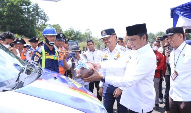 Pj Walikota Pekanbaru Launching Mobil Layanan Cepat LPJU dan Bus TMP Gratis Bagi ASN