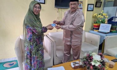 Jemput Bola Datangi Sekolah, Disdukcapil Pekanbaru Percepat Perekaman KTP El Pemula