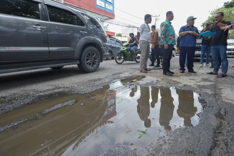 Pasca Dilantik, Pj Gubri SF Hariyanto Berburu Jalan Rusak