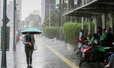 Tiba-tiba Hujan, Ini Tips Jaga Kesehatan di Tengah Cuaca tak Menentu