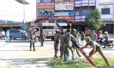 Tertibkan Kabel dan Tiang Fiber Optik Semrawut, Satpol PP Pekanbaru Koordinasi dengan OPD Teknis