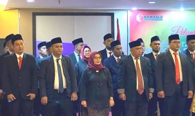 45 Panwaslu Kecamatan untuk Pilkada Serentak 2024 Dilantik, Ketua Bawaslu Kota Pekanbaru Ferdy: Jaga Integritas dan Profesional